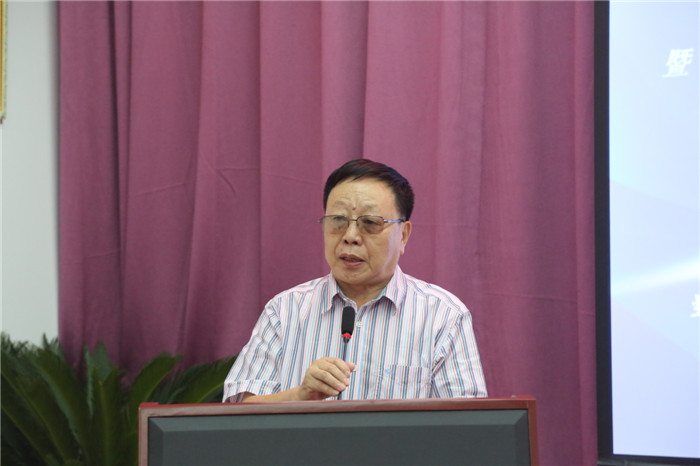 全国筋骨养护专业委员会会长张金生发言